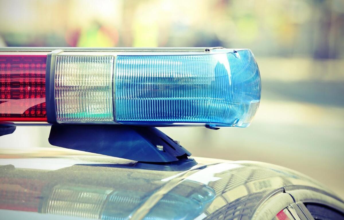 Police lights on top of squad car