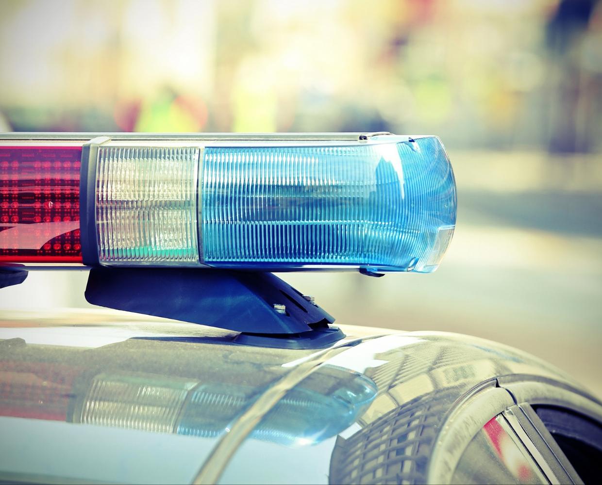 Police lights on top of squad car