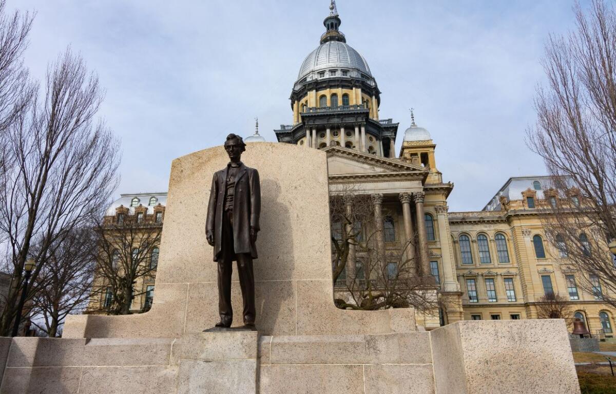 Lincoln Statue at IL Capitol