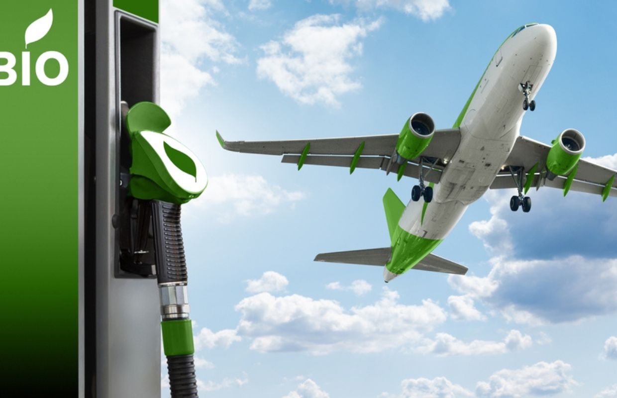 biofuel gas pump and airplane