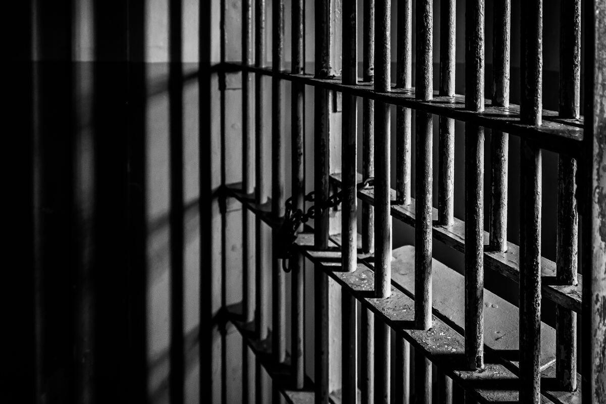 New IL law requires annual report on prison hospice care