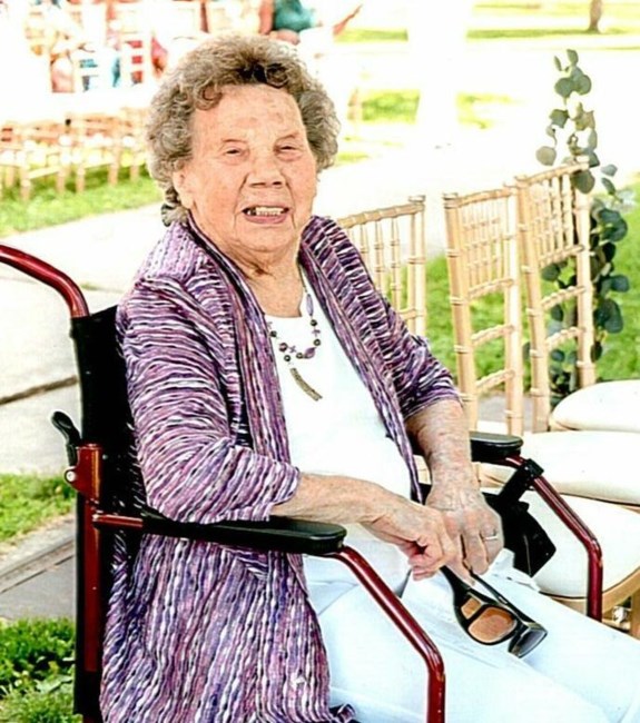 Anna Lou Yoho