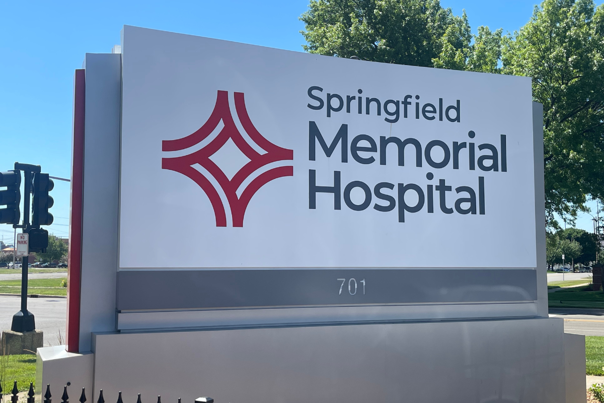 Springfield Memorial Hospital sign