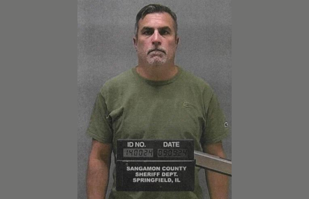 Retired Springfield police sergeant arrested on DUI charges after injuring two in crash Thursday