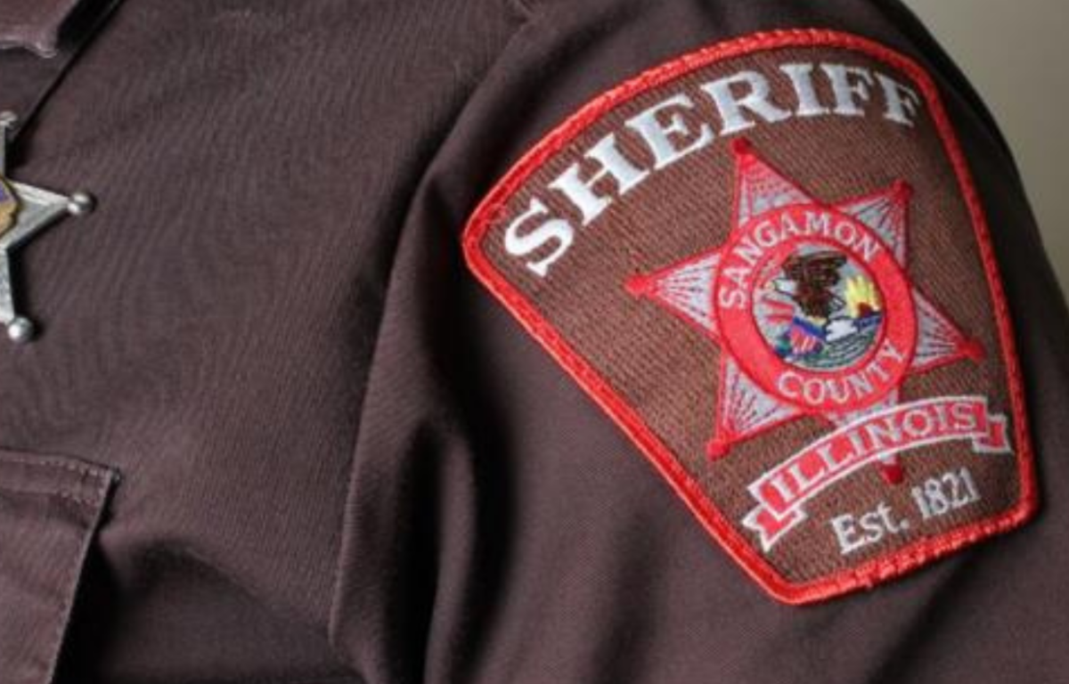 Sangamon County sheriff patch on uniform
