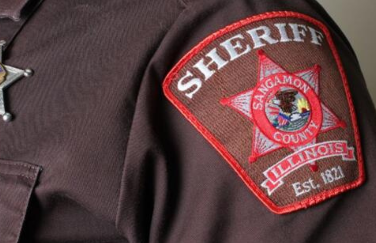Sangamon County sheriff patch on uniform
