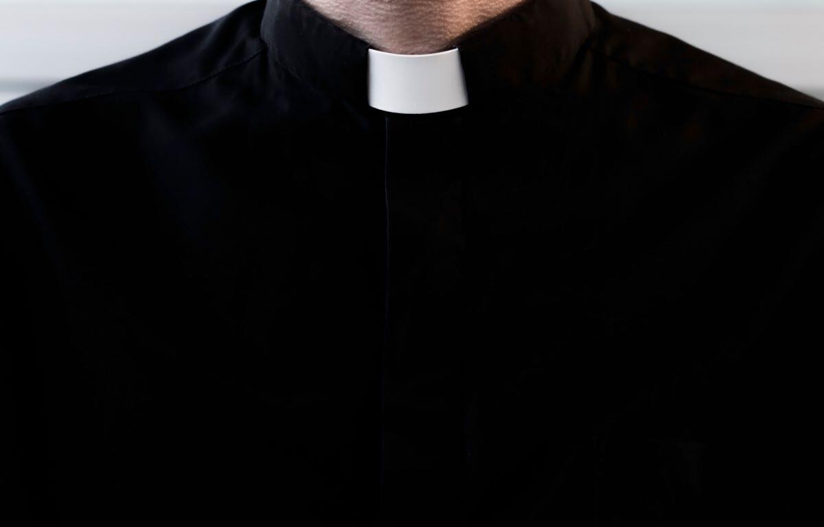 Priest collar
