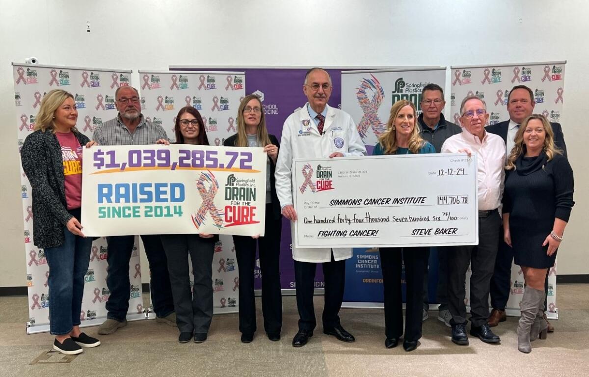 SIU Simmons Cancer Institute Check Presentation