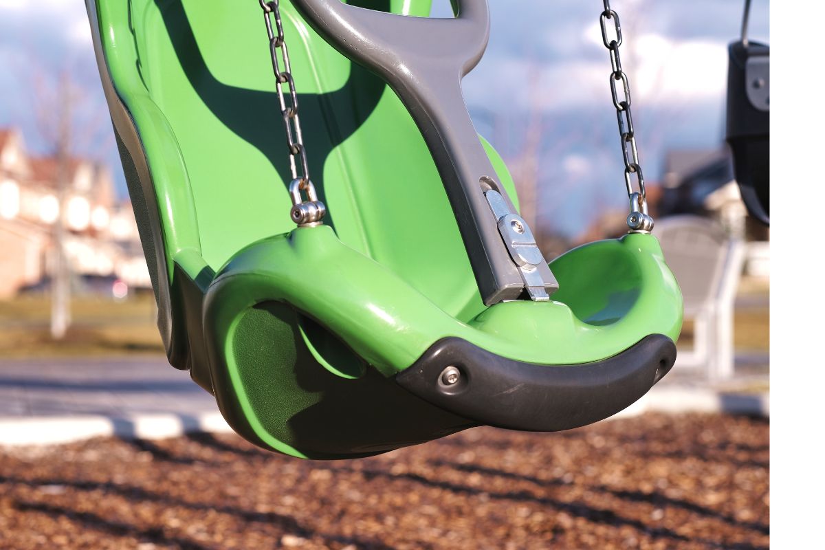 Inclusive playground swing