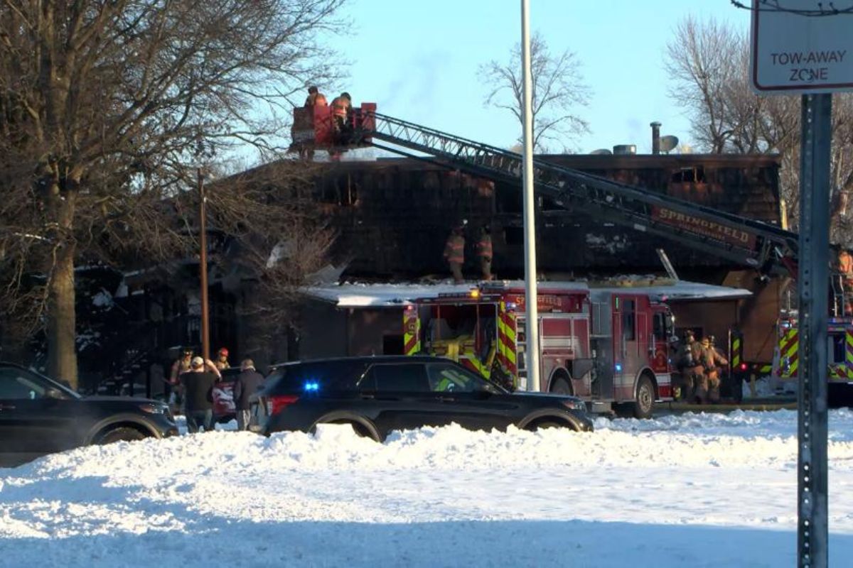 Condo fire on Taylor Ave.