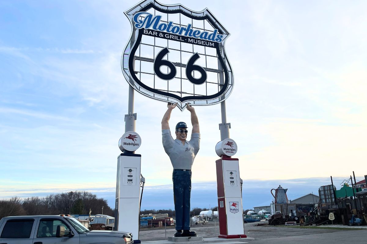 Route 66 Motorheads Bar and Grill