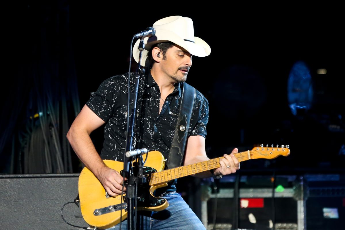 WANTAGH, NY - AUG 30: Brad Paisley performs in concert at Northwell Health at Jones Beach on August 30, 2019 in Wantagh, New York.