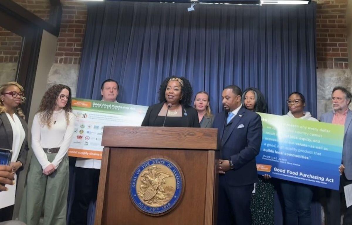 Rep. Sonya Harper, D-Chicago, explained the value of her bill to help small farmers at a press conference earlier this month. “Right now, public institutions across Illinois are required to choose the lowest bidder when they buy food. Now that might sound fair, but in practice, it leaves out small, local and community-based food businesses.” (photo by Simon Carr, Medill Illinois News Bureau)