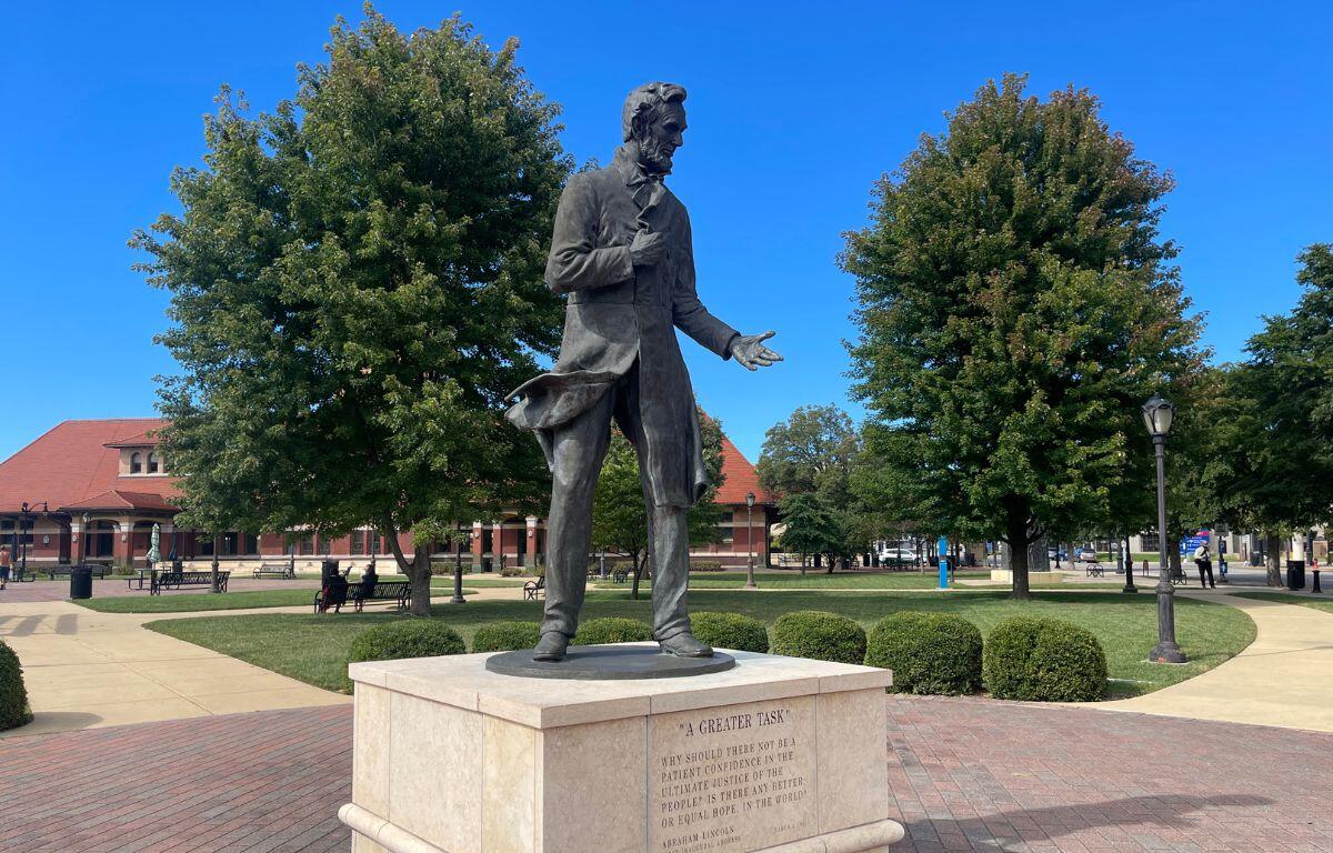 Lincoln statue at Union Square Park