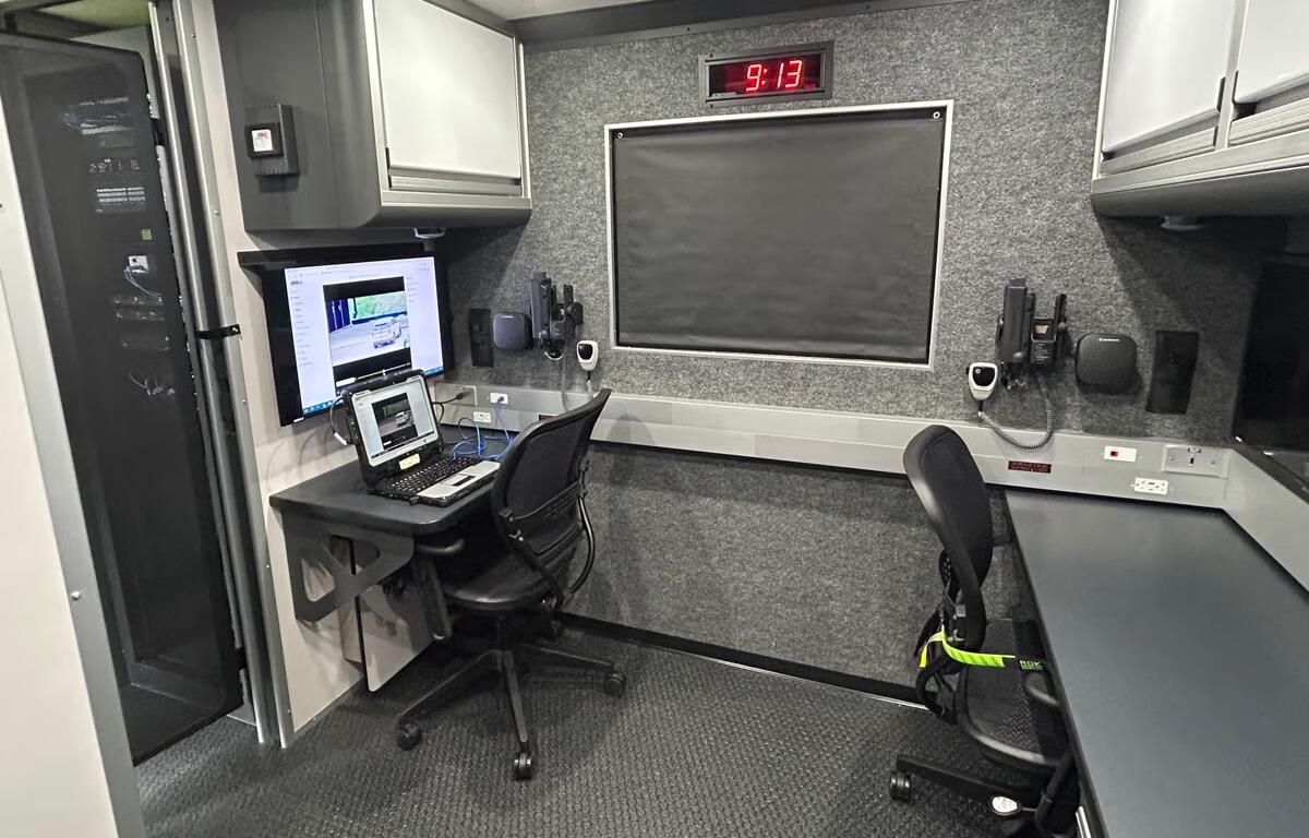 Command Moden Operations Illinois State Police receives new command vehicle - Capitol City Now