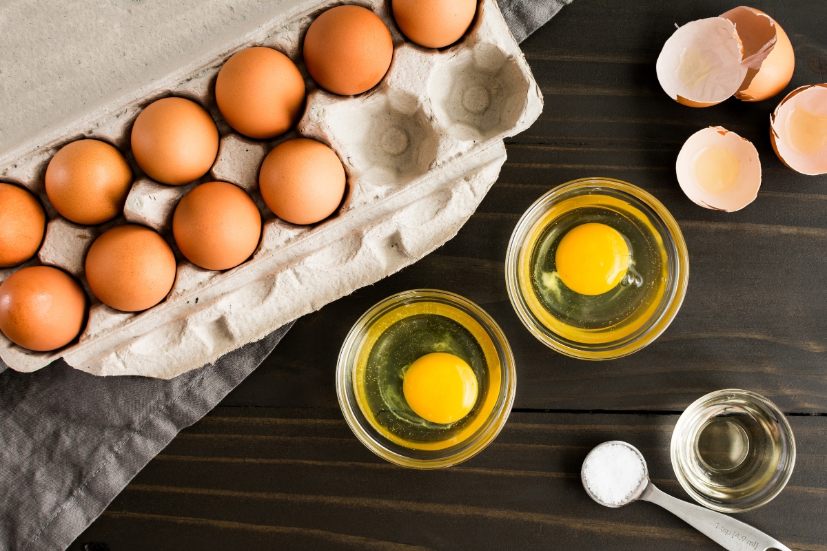 organic eggs shutterstock