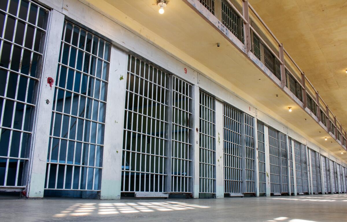 prison shutterstock