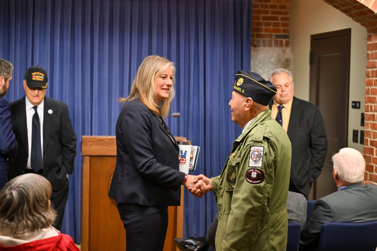 State Rep. Stephanie Kifowit is a candidate for Illinois Comptroller.