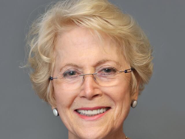 Dr. Charlotte Warren has announced her pending retirement as president of Lincoln Land Community College.