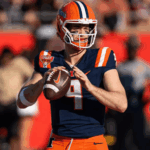 Illini quarterback Luke Altmyer