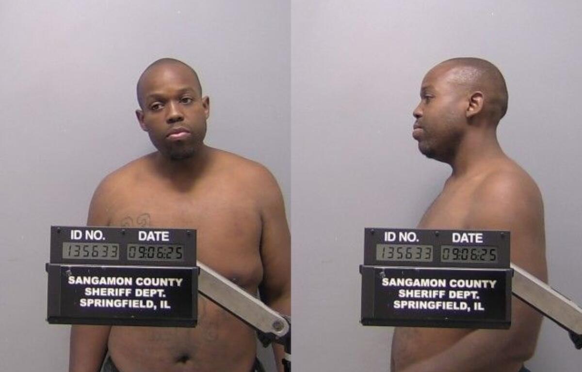 K'Shawn Rush is jailed on charges of Aggravated Battery to a Police Officer, Domestic Battery, Resisting Arrest, and Cruelty to Animals.