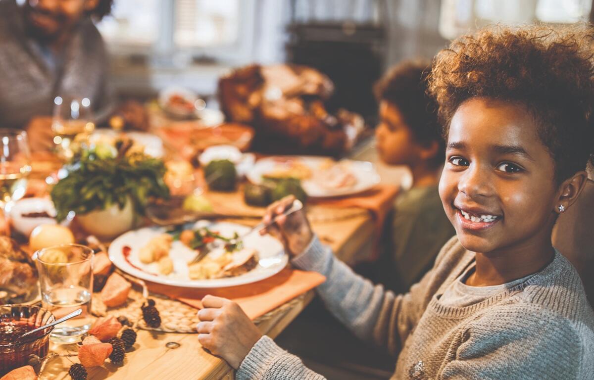 Blending planning with heartwarming traditions can create a truly memorable Thanksgiving experience.