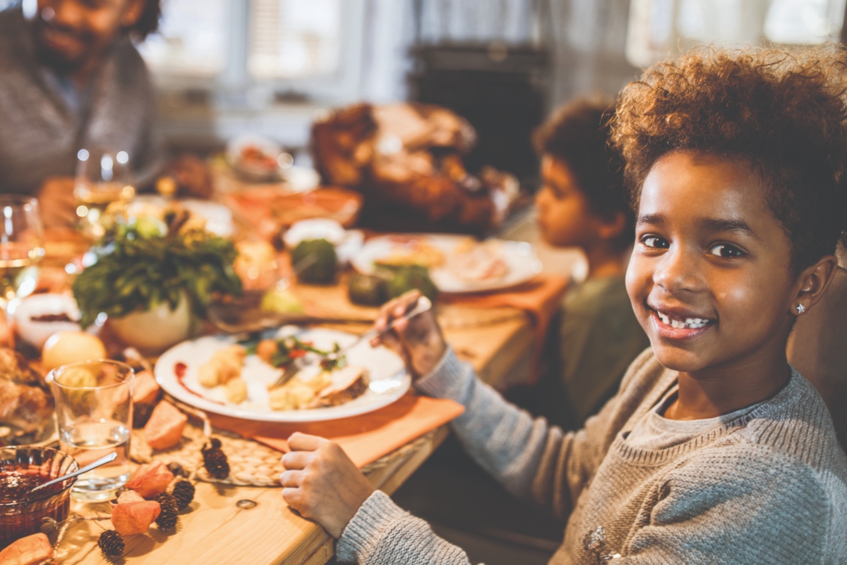 Blending planning with heartwarming traditions can create a truly memorable Thanksgiving experience.