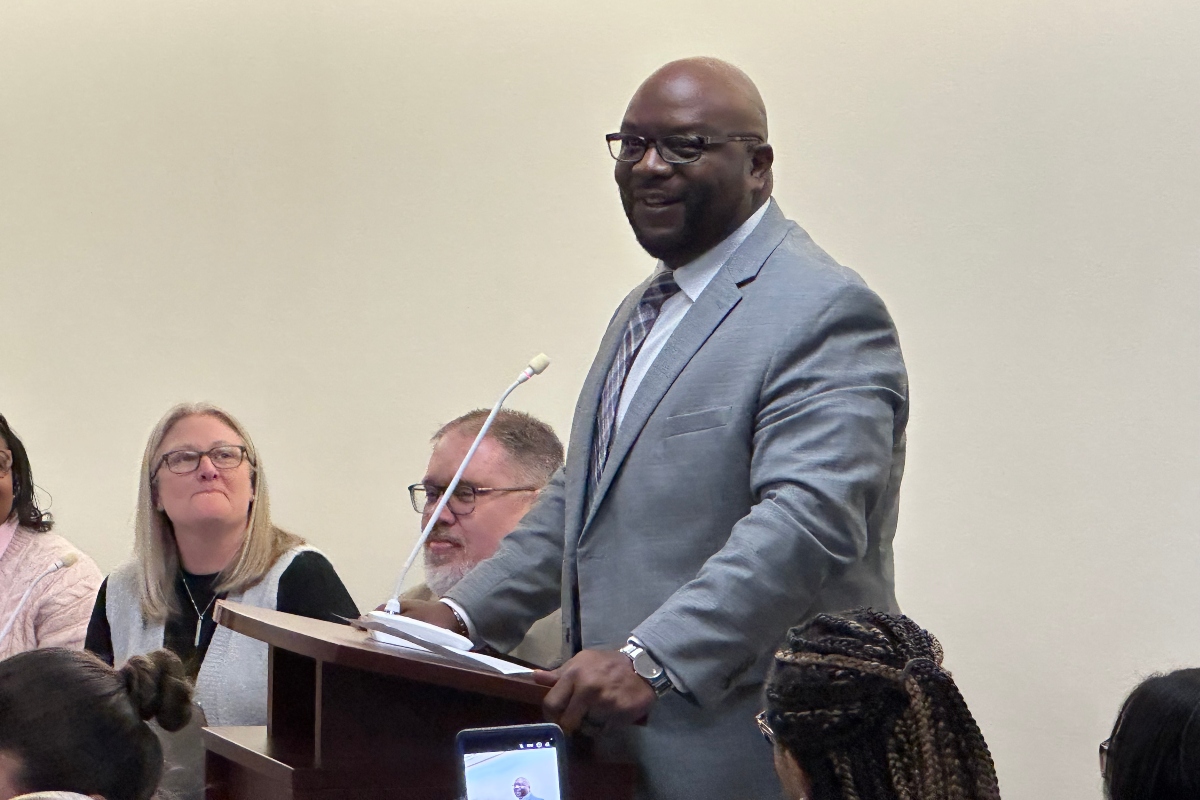 Terrence Jordan, who will become the next Superintendent of Springfield Public Schools, speaks to the District 186 Board of Education Tuesday night.