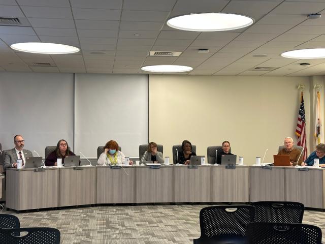 The Springfield District 186 Board of Education met Tuesday night.