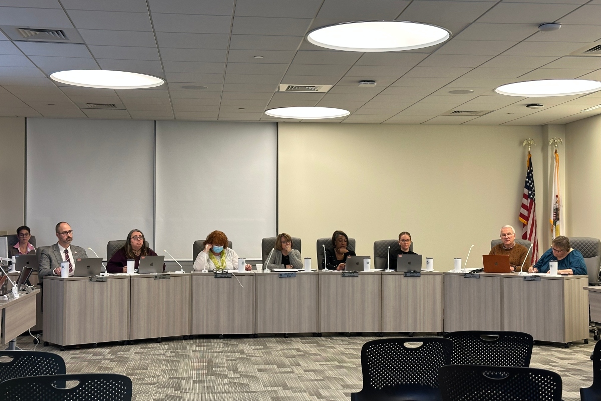 The Springfield District 186 Board of Education met Tuesday night.