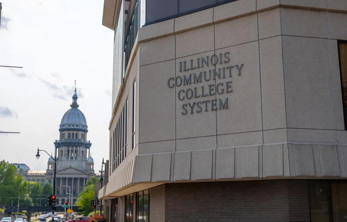 The Illinois Community College Board offices sits blocks away from the state Capitol. (Capitol News Illinois file photo by Andrew Adams)