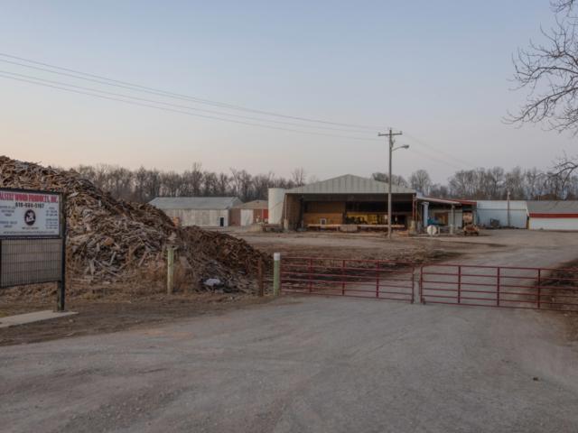 Alstat Wood Productions sits along Illinois 127 Feb. 12, 2026 in Du Quoin, Illinois, where five of the men detained were working.