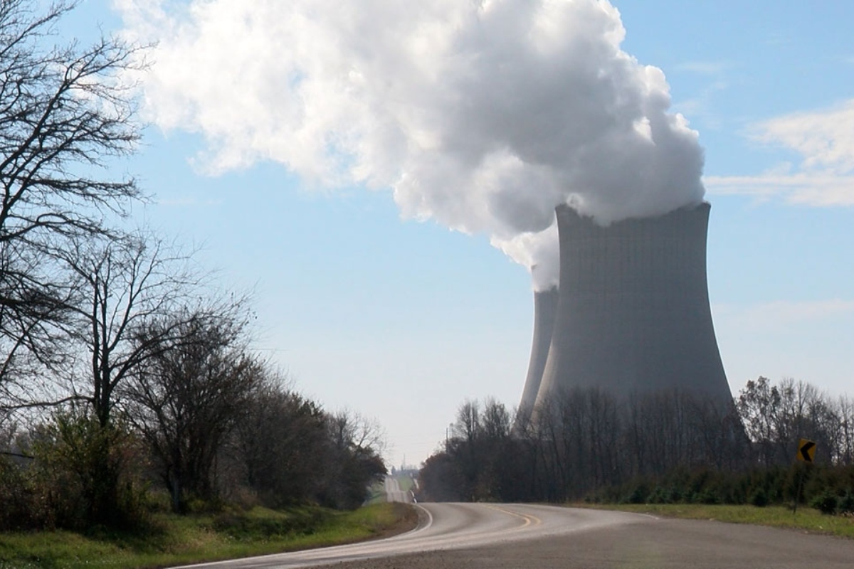 The Byron Nuclear Generating Station in Ogle County, Illinois. (Capitol News Illinois file photo by Andrew Campbell)