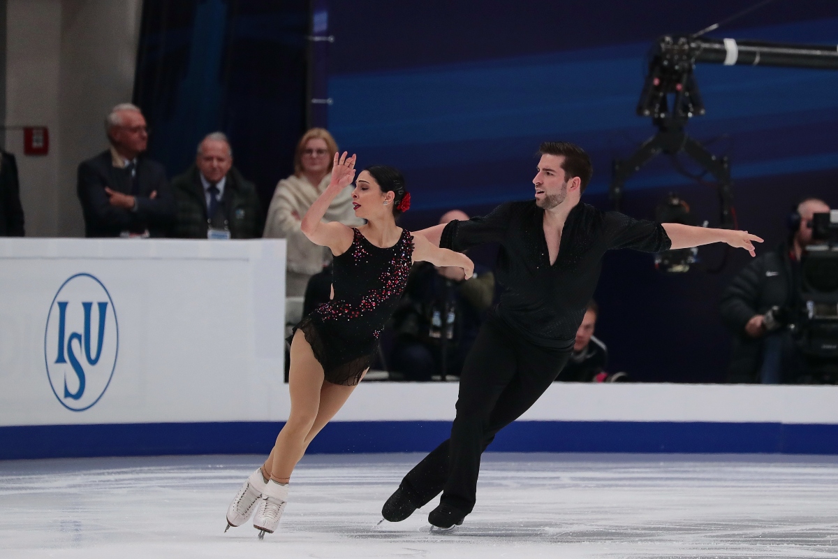 Russia. Moscow. Sports Palace "Megasport". November 16, 2018. ISU Grand Prix of Figure Skating - Rostelecom Cup. Pairs Short Program. Deanna Stellato-Dudek and Nathan Bartholomay