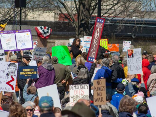 Protestors gather outside that Illinois State Capitol on March 28 for the third in a series of nationwide “No Kings” demonstrations protesting the federal government. (Capitol News Illinois photo by Jenna Schweikert)