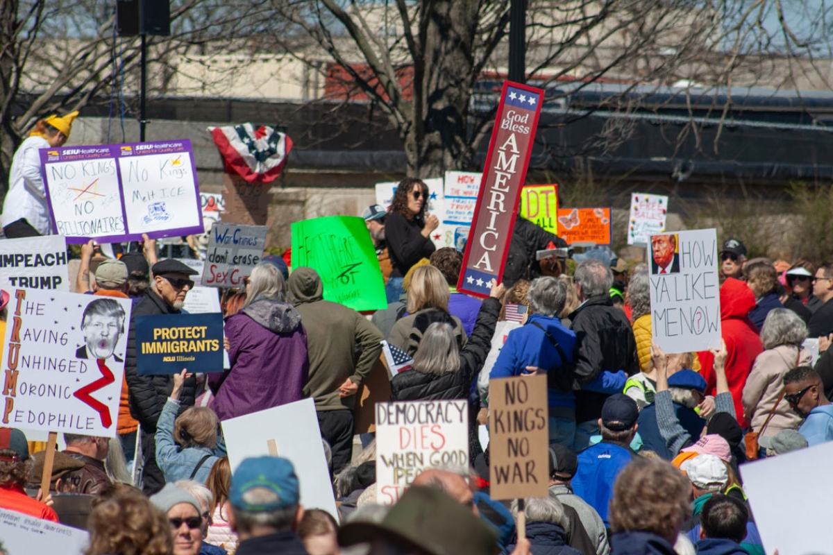 Protestors gather outside that Illinois State Capitol on March 28 for the third in a series of nationwide “No Kings” demonstrations protesting the federal government. (Capitol News Illinois photo by Jenna Schweikert)