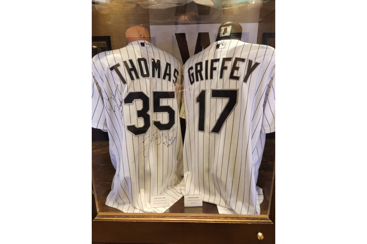 Hall of Fame slugger Frank Thomas has filed a lawsuit against the Chicago White Sox and accuses the organization with which he played the bulk of his career of unauthorized use of his likeness on uniforms.