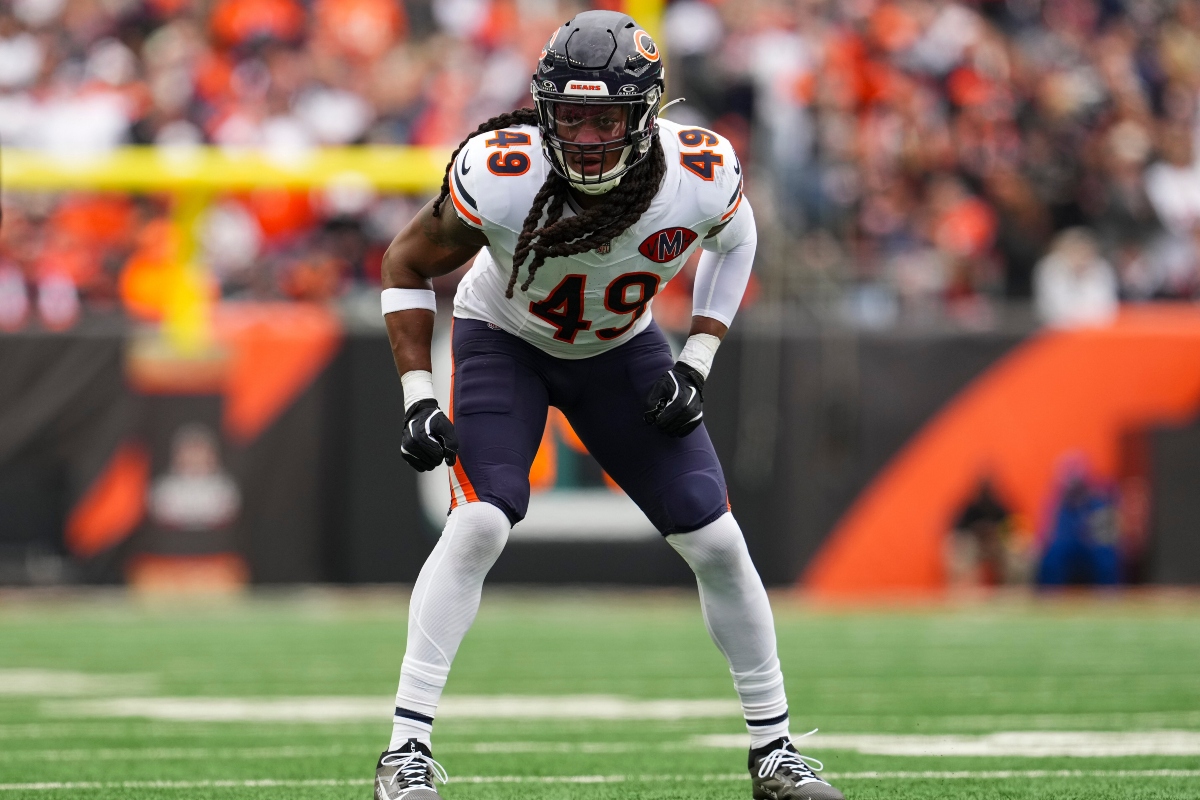 FILE - Chicago Bears middle linebacker Tremaine Edmunds looks on during an NFL football game against the Cincinnati Bengals on Nov. 2, 2025, in Cincinnati. (AP Photo/Jeff Dean, File)