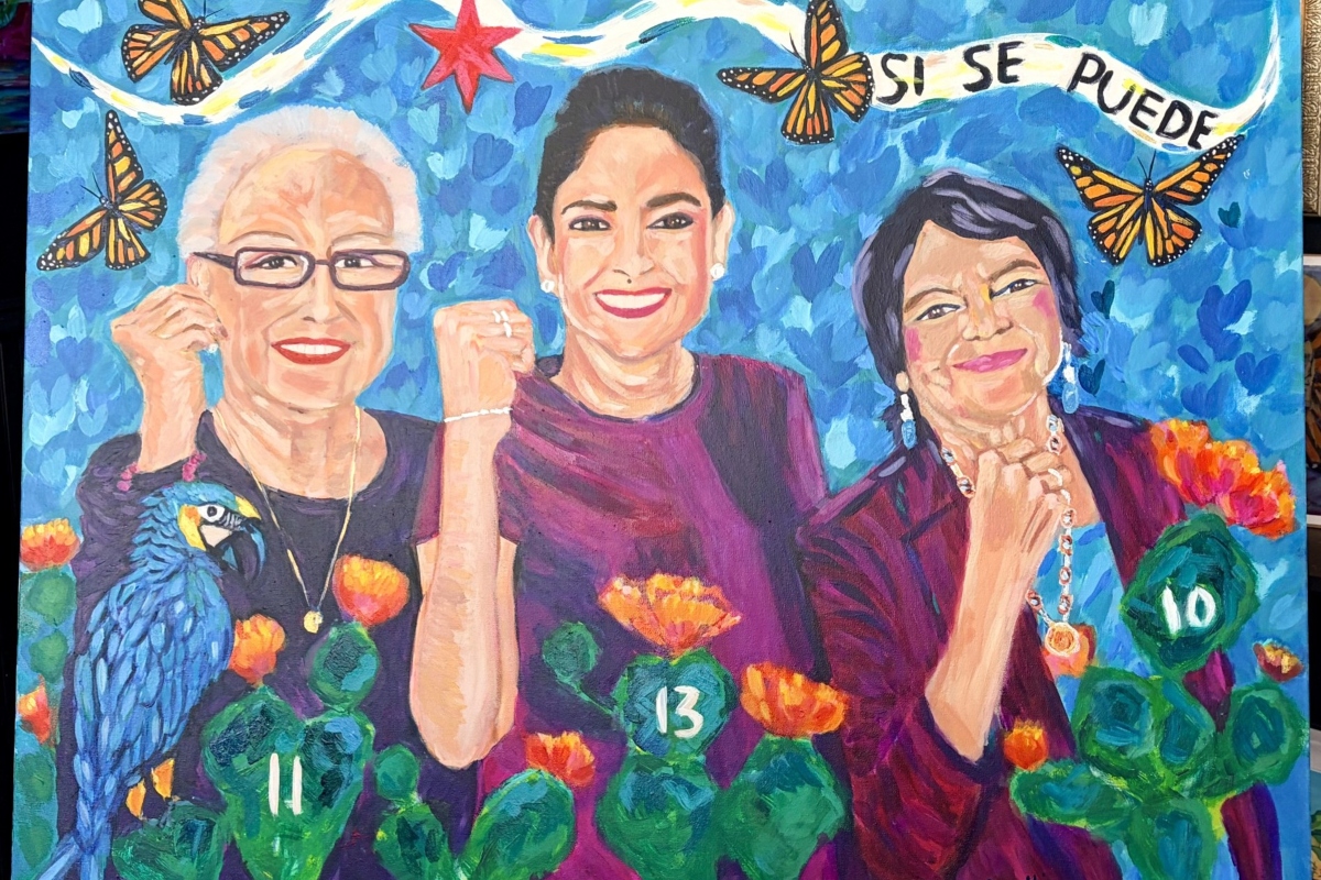A portrait Illinois Comptroller Susana Mendoza was unveiled at Wild Rose Artisans Gallery and Boutique in Springfield -- the owner of which created the painting.