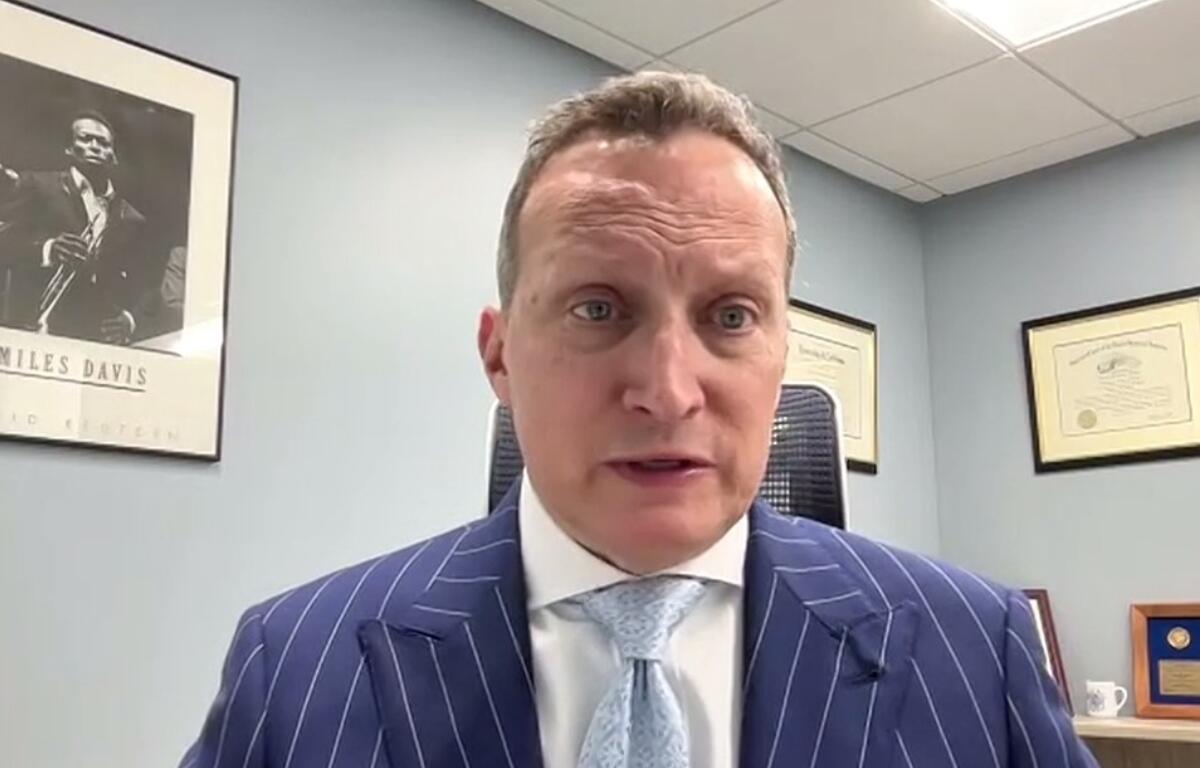 David Becker, founder and executive director of the Center for Election Innovation and Research, is among 18 former Department of Justice attorneys who filed a brief in federal court in Illinois opposing the department’s lawsuit seeking access to the state’s unredacted voter registration database. (Screenshot of Zoom call by Capitol News Illinois)