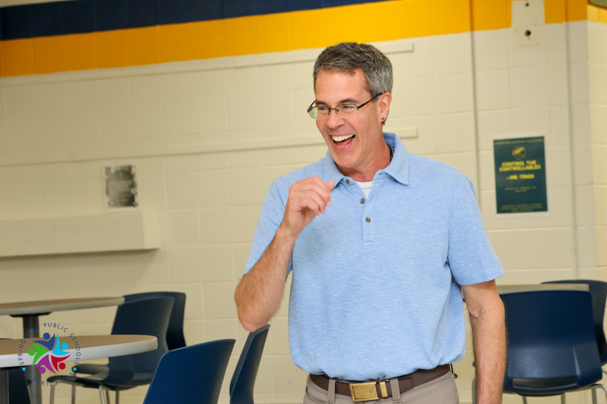 Matt Maton received the Educator of the Year honor from Horace Mann and District 186 Monday.