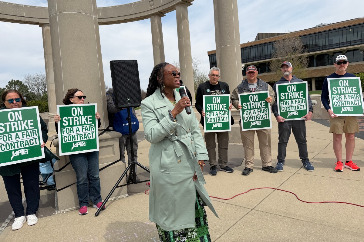 State Rep. Carol Ammons (D-Urbana) spoke at a rally for striking University of Springfield faculty union members Wednesday, April 8.