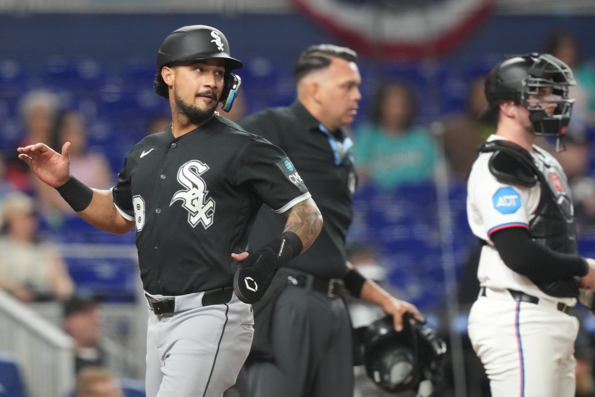 Chicago White Everson Pereira (28) scores on a hit by Miguel Vargas during the third inning of a baseball game against the Miami Marlins Monday, March 30, 2026, in Miami. (AP Photo/Marta Lavandier)