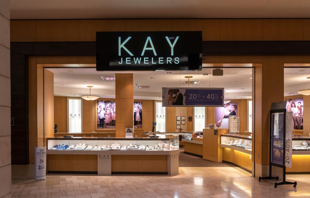 A Kay Jewelers location inside a mall.