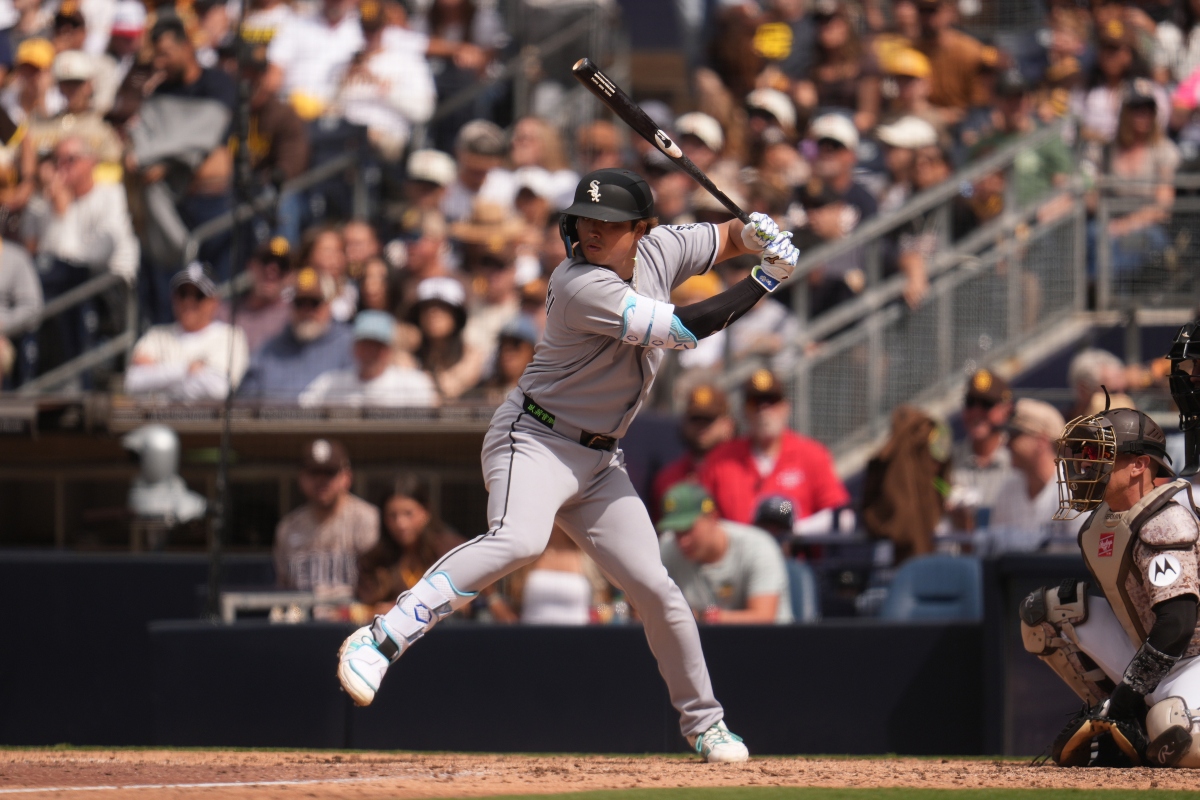Chicago White Sox's Munetaka Murakami bats during the eighth inning of a baseball game against the San Diego Padres Sunday, May 3, 2026, in San Diego. (AP Photo/Gregory Bull)
