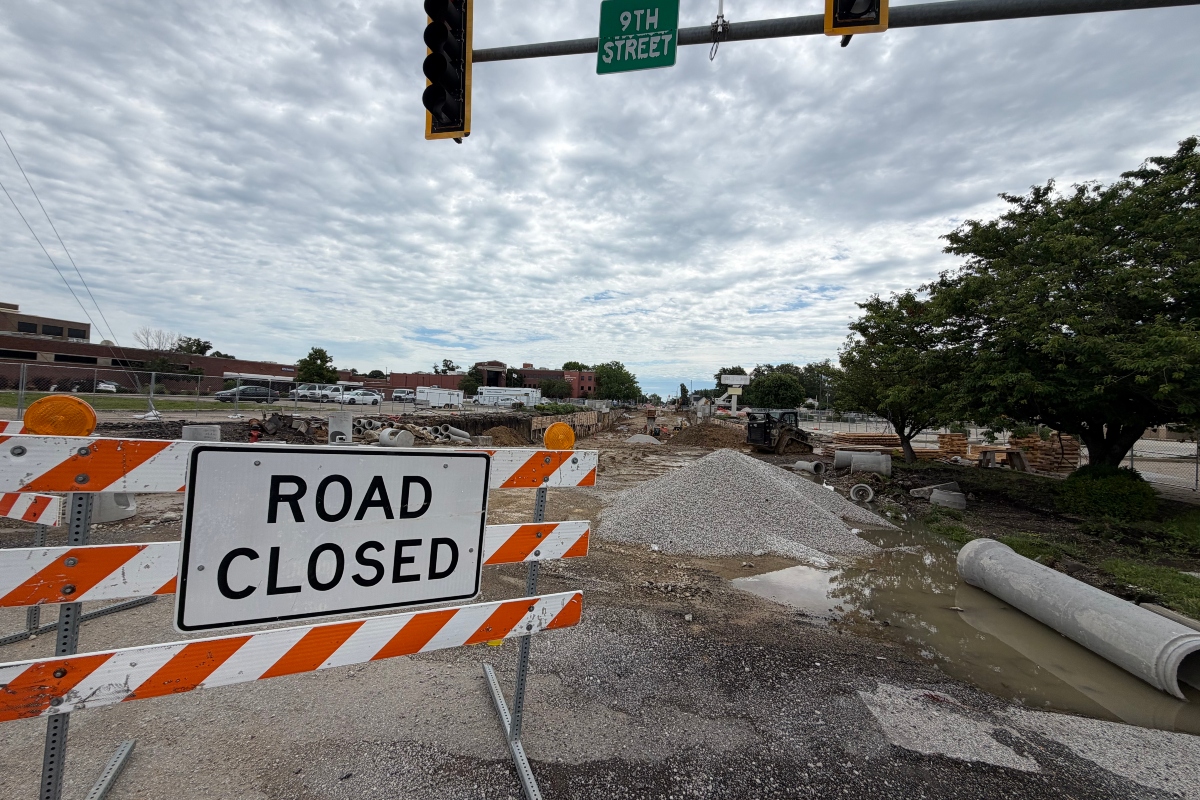 North Grand Avenue East is closed between 9th and 11th Street due to road construction.