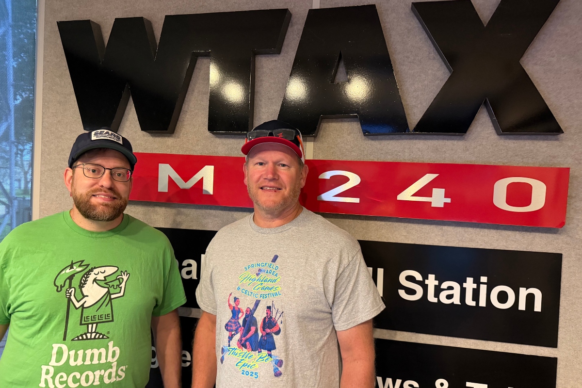 (left) Jeff Black of Dumb Records, and (right) Chris Nickell of Vault 66 Pinball