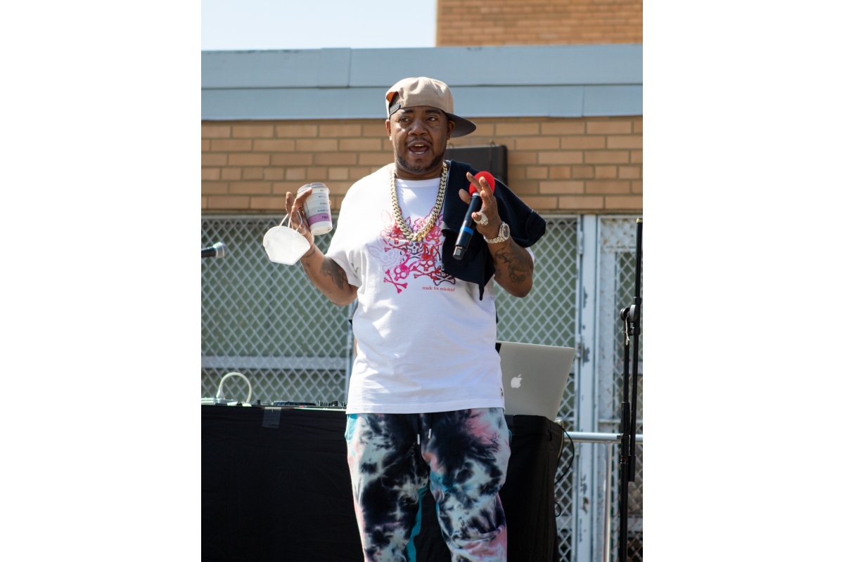 CHICAGO, ILL. USA JULY 11, 2020: DURING THE COVID-19 PANDEMIC CHICAGO NATIVE RAPPER "TWISTA" SPEAKS AT A FOOD GIVEAWAY ON THE FAR SOUTH SIDE OF THE CITY IN THE ENGLEWOOD AREA.