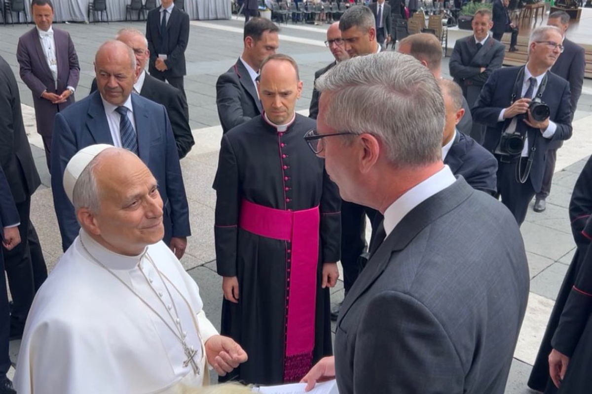 Pope Leo XIV speaks to Illinois State Treasurer Mike Frerichs in St. Peter's Square at The Vatican. Frerichs returned $8.65 of the Pope’s own money from the state’s unclaimed property system. (Photo courtesy of Treasurer Mike Frerichs’ Twitter account)
