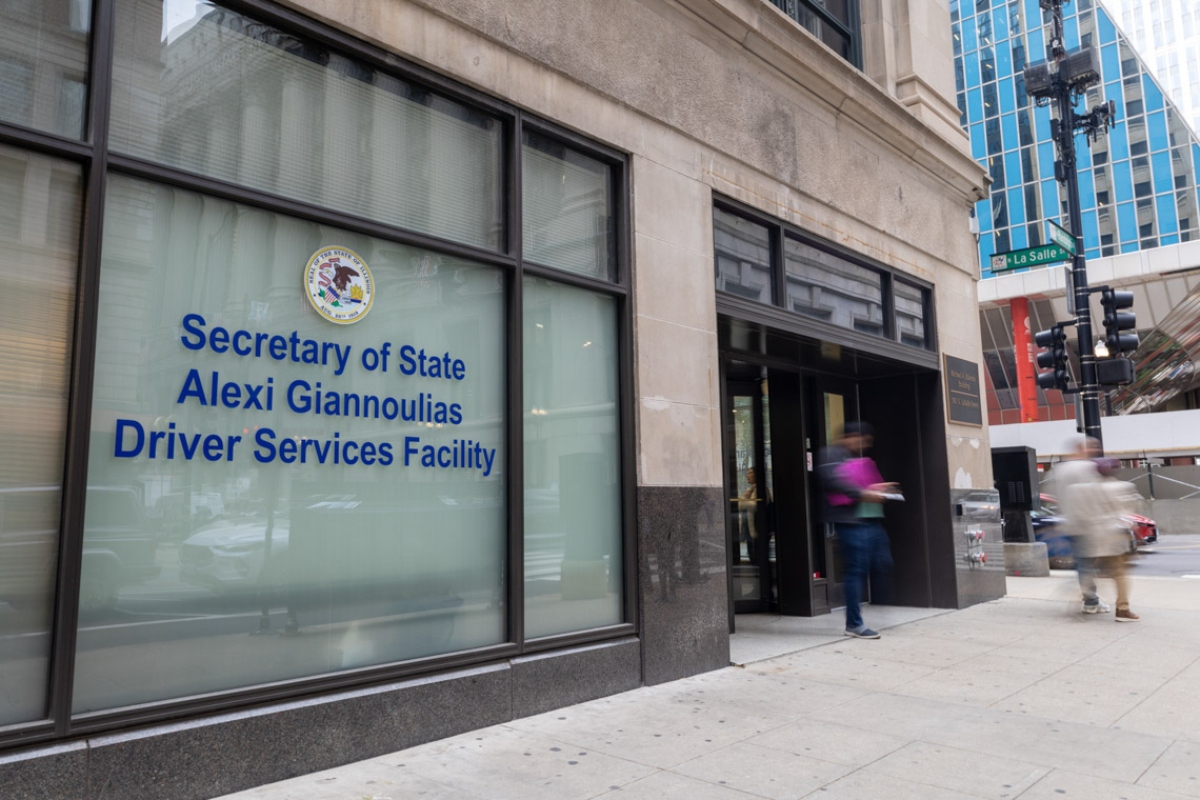 The Illinois secretary of state’s office in Chicago. (Capitol News Illinois file photo)